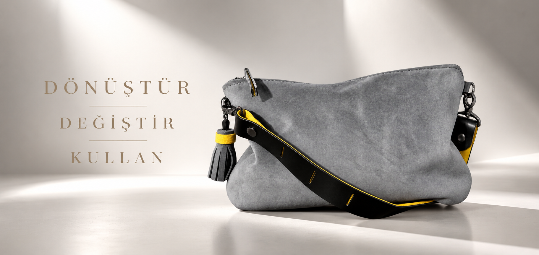 Süetin Yumuşaklığı, Tasarımın İşlevselliği... Dönüştürülebilir Süet Clutch'lar...